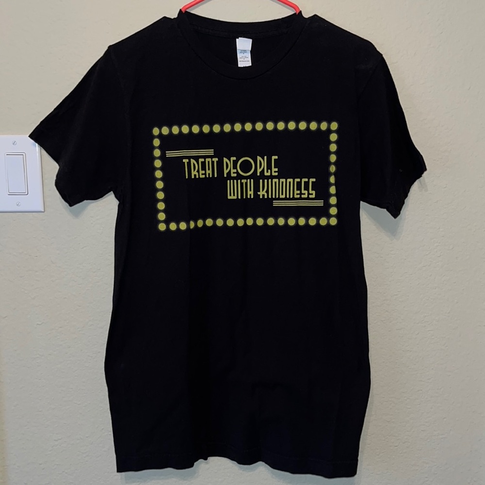 Treat People with Kindness Harry Styles T-shirt | Size M